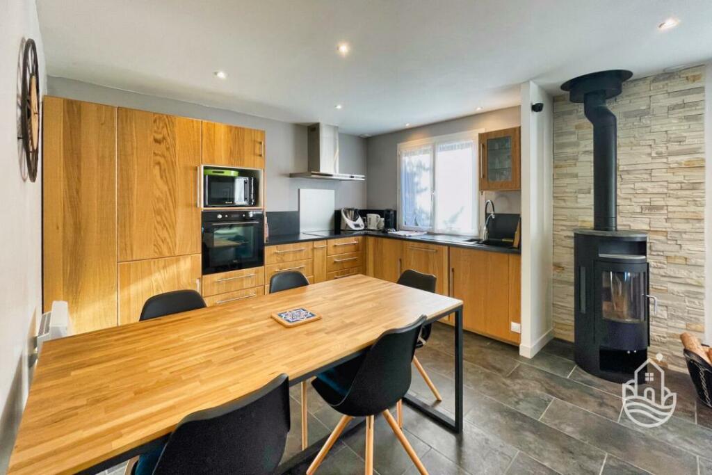 Additional image 2 of Saint-Cyprien, Aquitaine, 24220, France