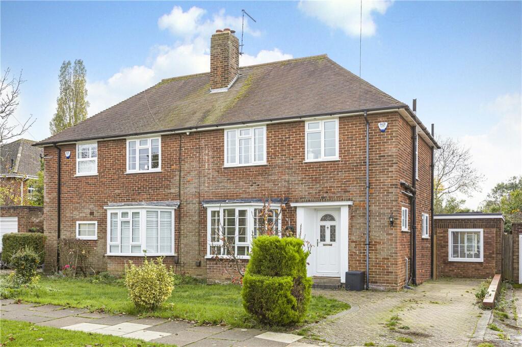 Rooks Hill, Welwyn Garden City, Hertfordshire, AL8