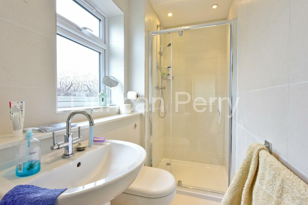 Additional image 9 of Skimpans Close, Welham Green