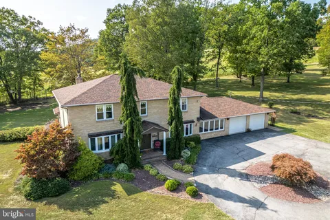 133 Rudelitsch Road, Lehighton, PA 18235