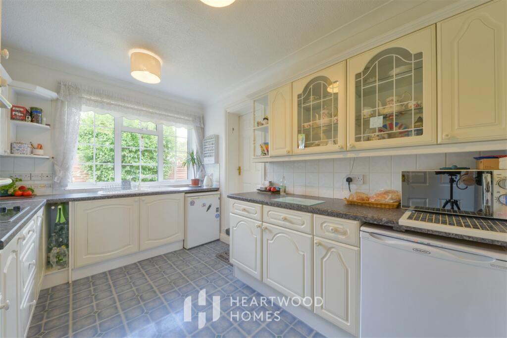 Additional image 5 of Tippendell Lane, Park Street, St. Albans, AL2 2HD