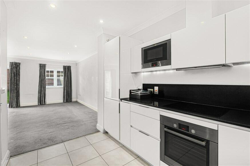 Additional image 4 of King Harry Lane, Harpenden, AL3