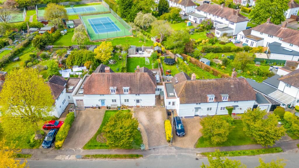 Additional image 30 of Dellcott Close, West Side, Welwyn Garden City, Hertfordshire, AL8