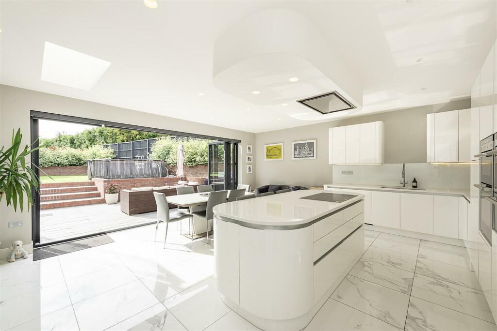 Additional image 5 of Ox Lane, Harpenden