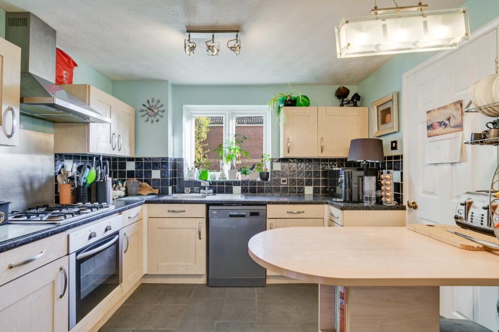 Additional image 9 of Coltsfoot, Welwyn Garden City, Hertfordshire, AL7