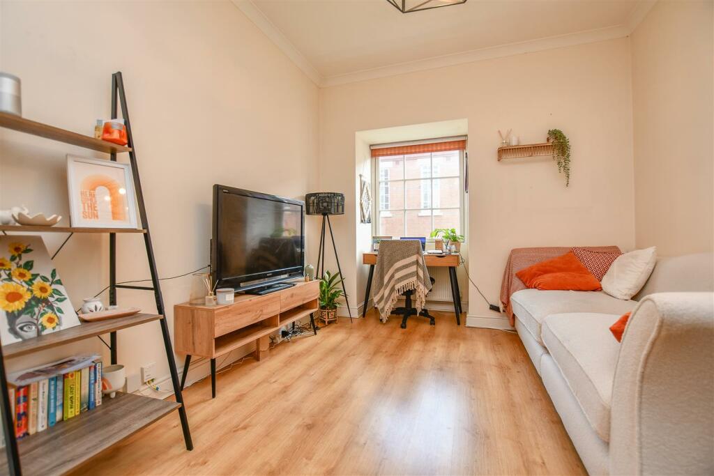 Additional image 3 of West Hall, Beningfield Drive, Napsbury Park, St Albans