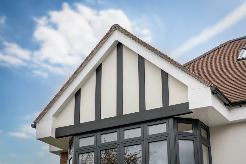 Additional image 57 of Sandridgebury Lane, St. Albans