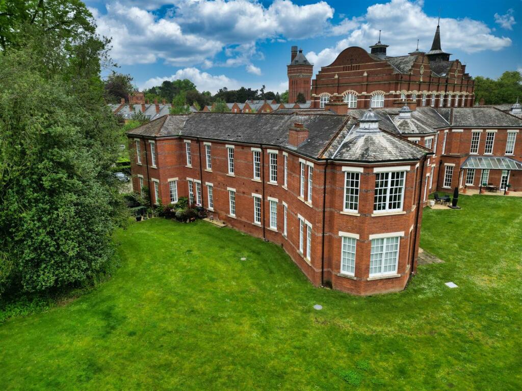 Additional image 18 of Beningfield Drive, London Colney, St. Albans