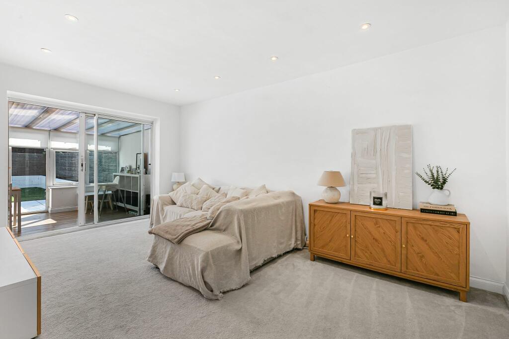 Additional image 3 of Pooleys Lane, Welham Green, AL9