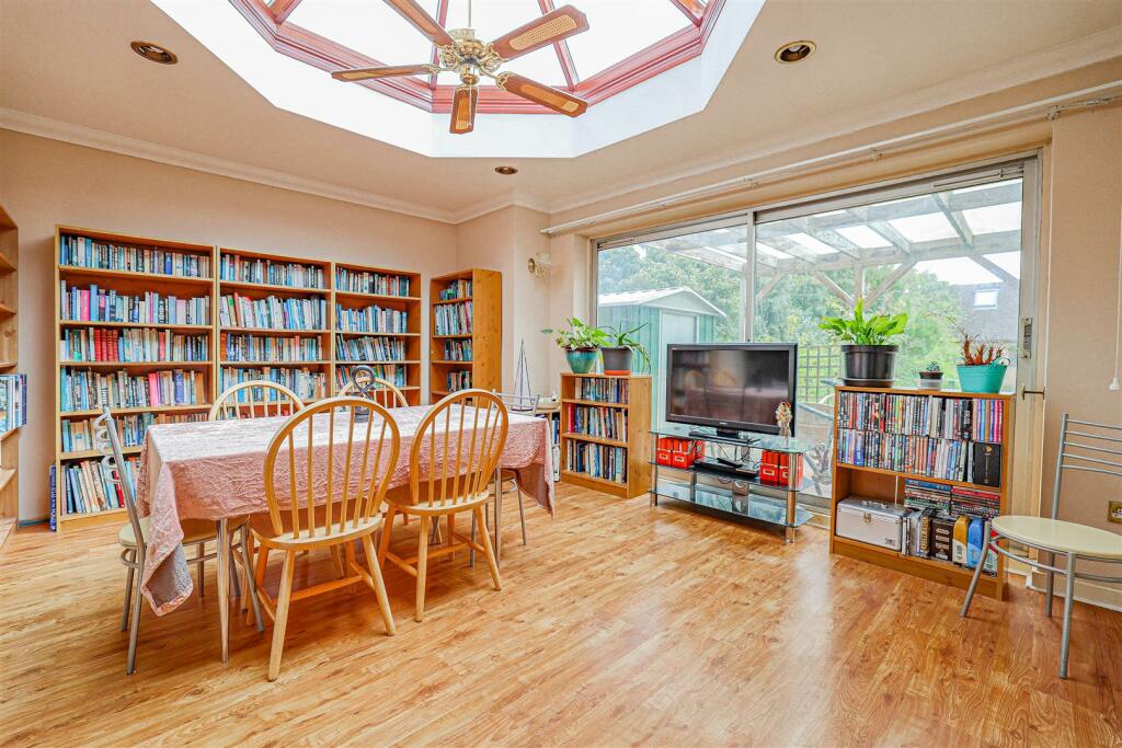 Additional image 4 of Collyer Road, London Colney, AL2