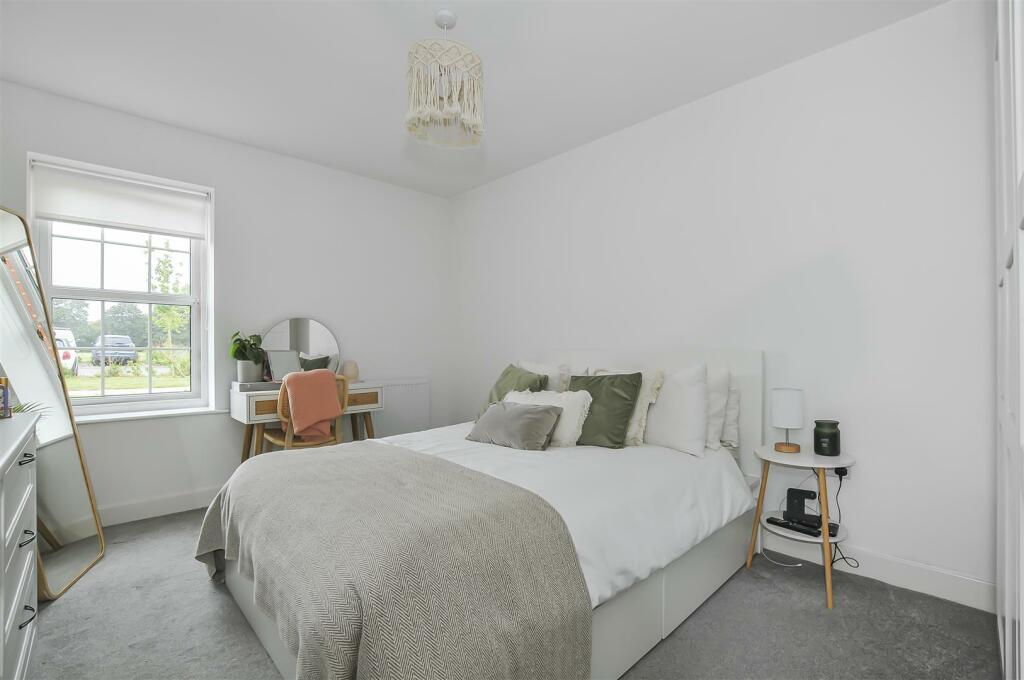 Additional image 7 of Redland Way, Bricket Wood, St Albans