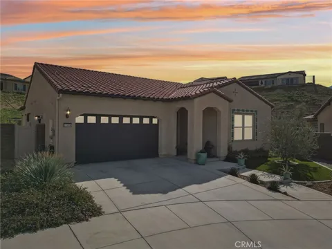 11489 Summit Court, Corona, CA 92883