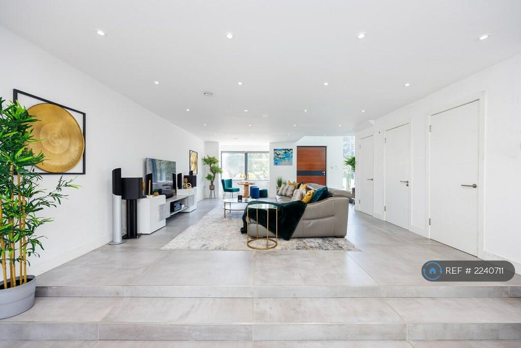 Additional image 4 of Charmouth Road, St. Albans, AL1