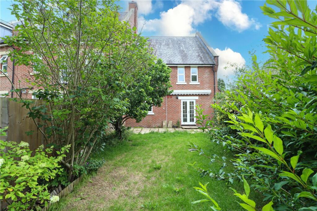 Additional image 24 of Strawberry Crescent, Napsbury Park, St. Albans, AL2