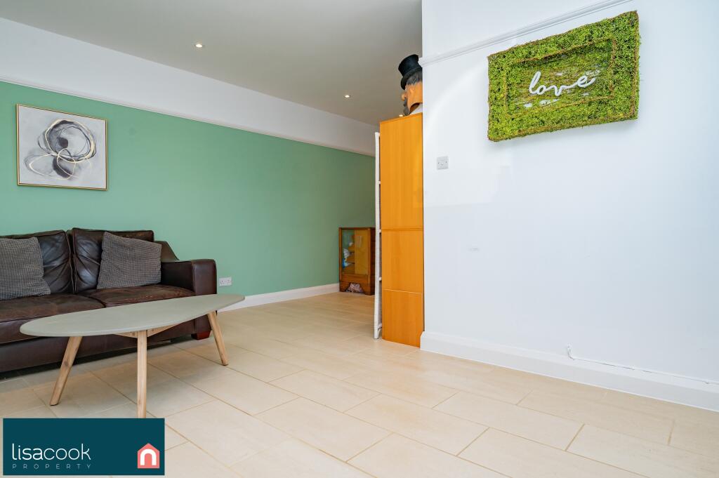 Additional image 28 of Watling Street, Park St Albans, Al2