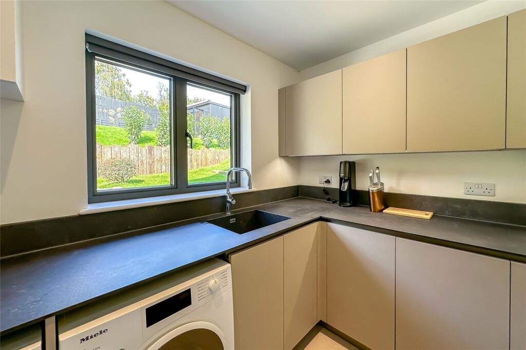 Additional image 16 of Silverwood Barns, St Albans Road, Sandridge, St. Albans, Hertfordshire, AL4