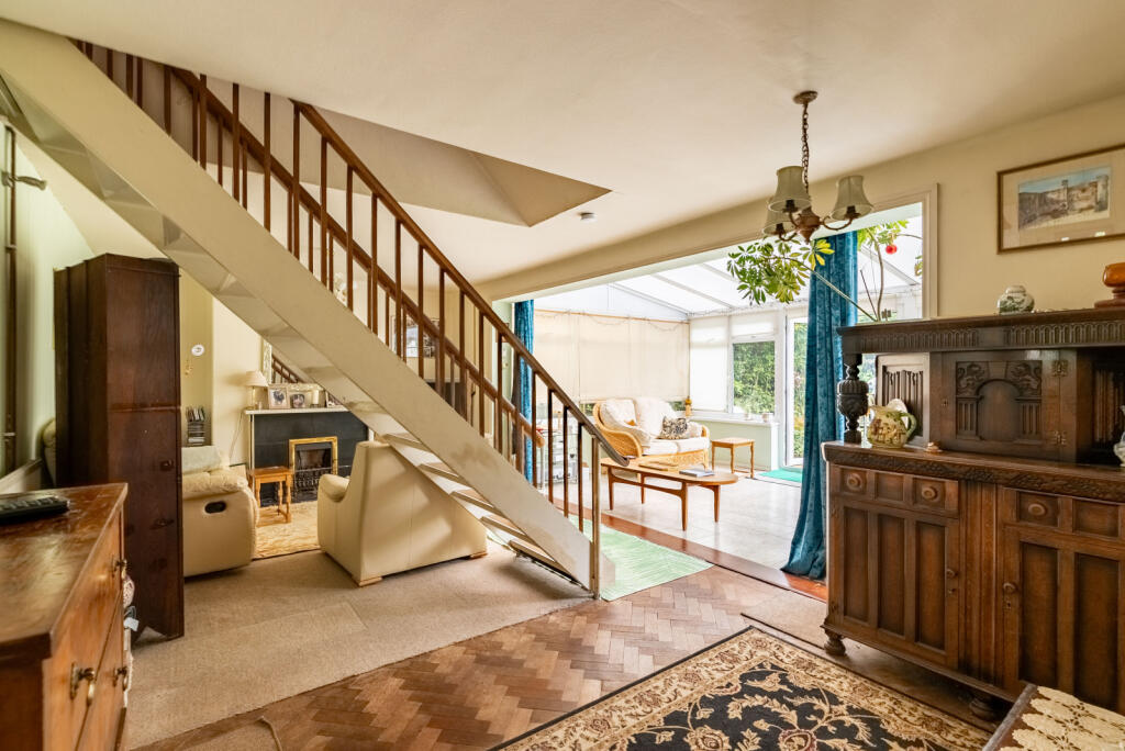 Additional image 9 of Batchwood Gardens, St. Albans, Hertfordshire, AL3