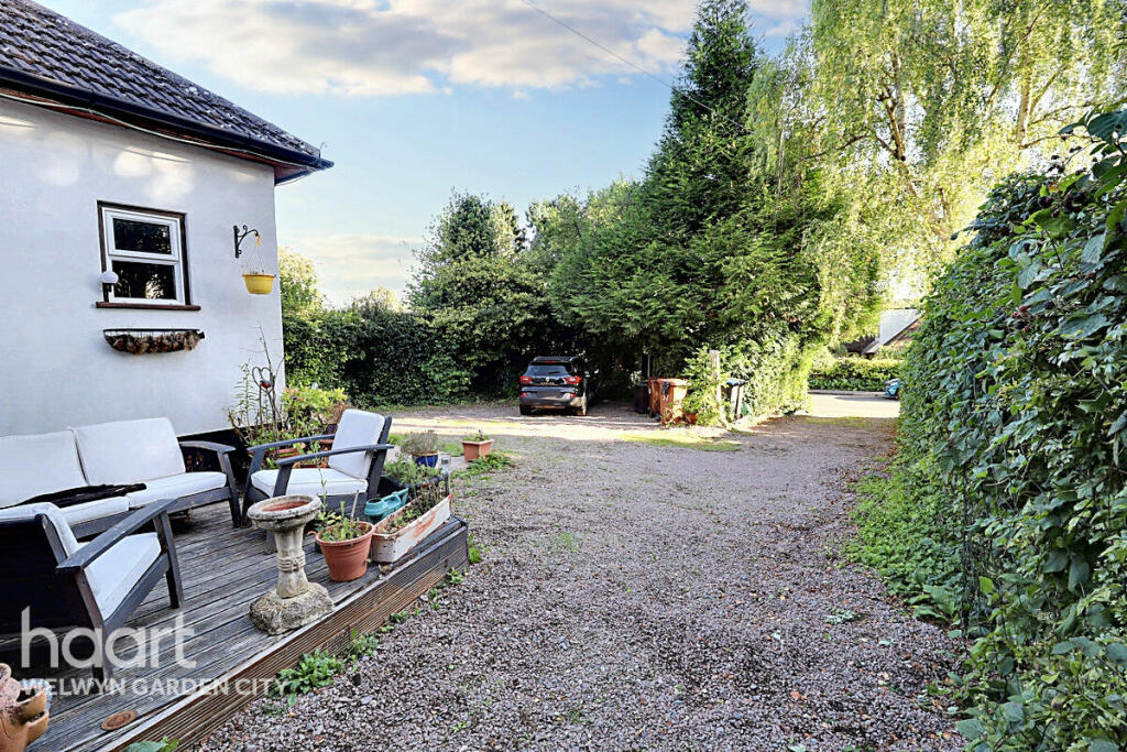 Additional image 4 of Mardley Avenue, Welwyn