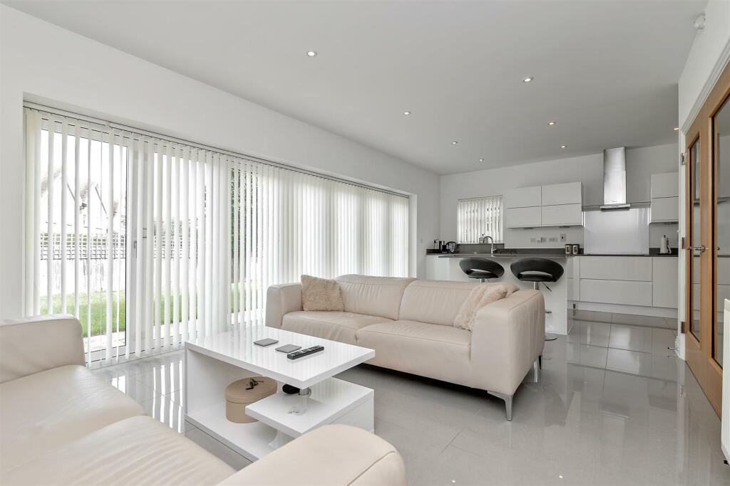 Additional image 6 of The Green, Kings Park, St. Albans