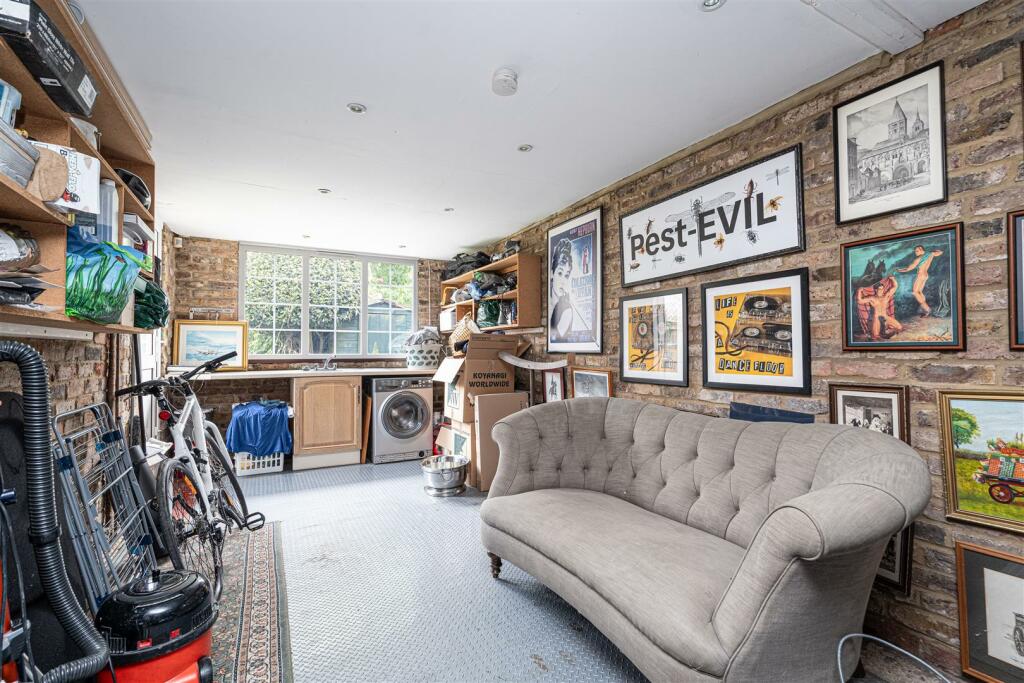 Additional image 16 of Jordans Way, Bricket Wood