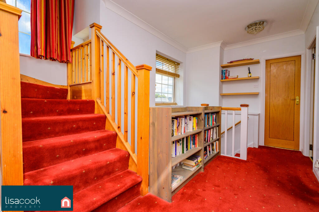 Additional image 21 of Park Street Lane, St Albans, AL2