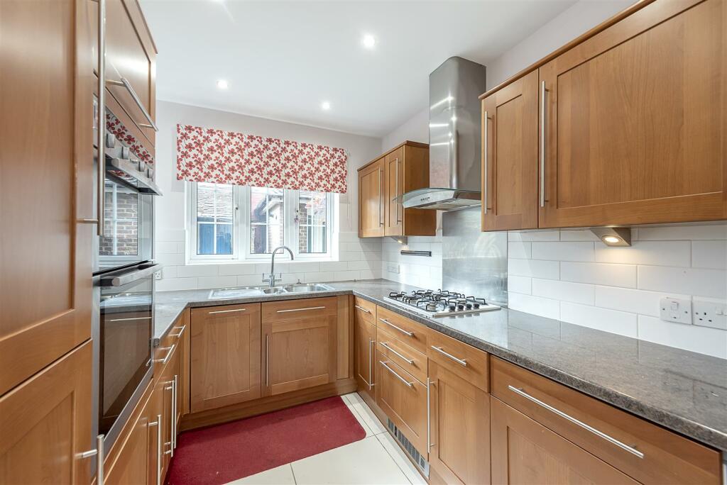 Additional image 13 of Townsend Lane, Harpenden