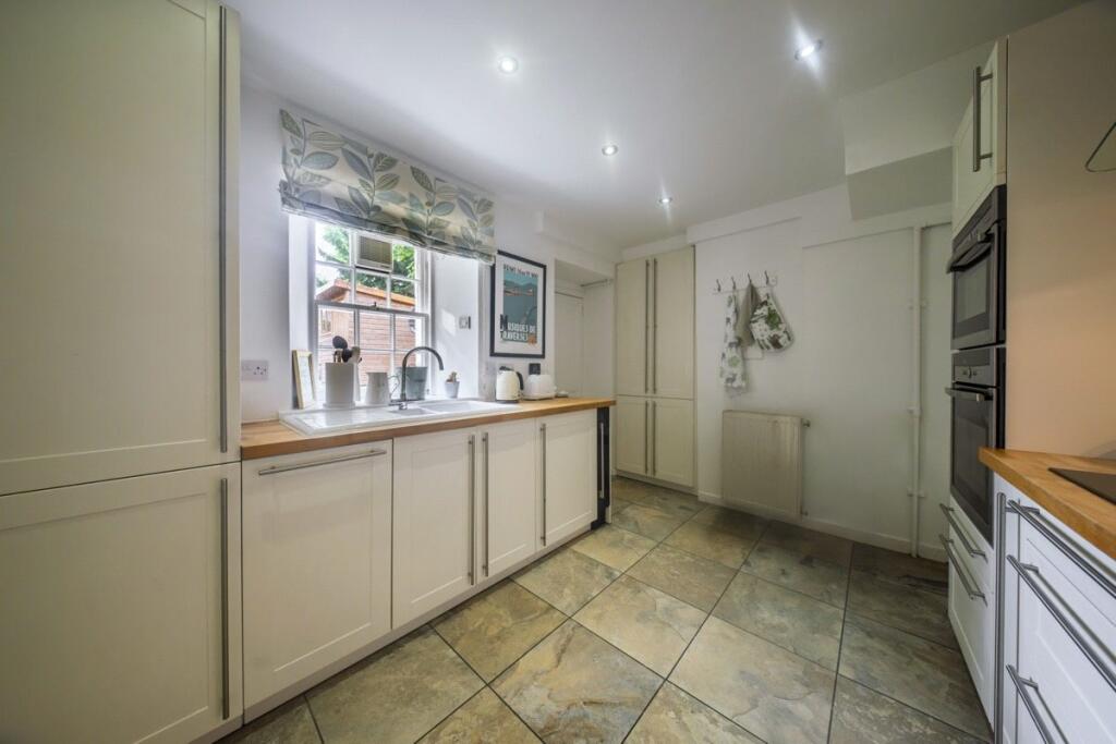 Additional image 4 of Snow Cottage, 29 College Bounds, Aberdeen, Aberdeenshire, AB24