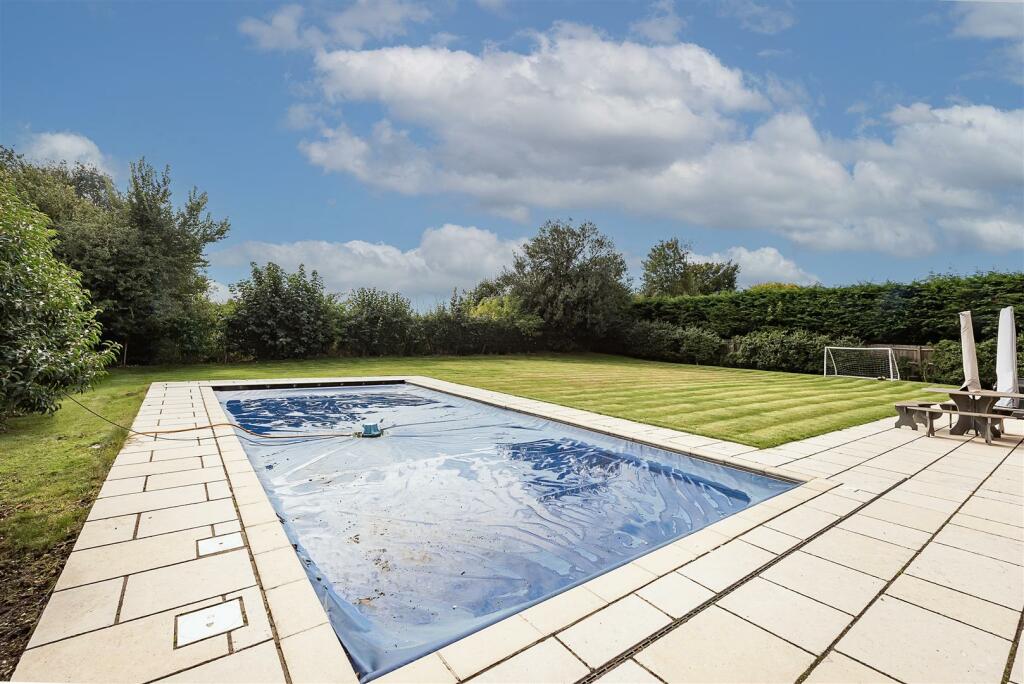 Additional image 14 of The Common, Harpenden