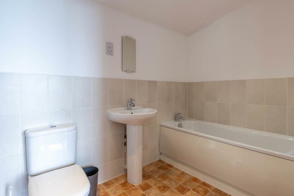 Additional image 17 of 26 Longleat Avenue, Park Central, Birmingham, B15 2EX