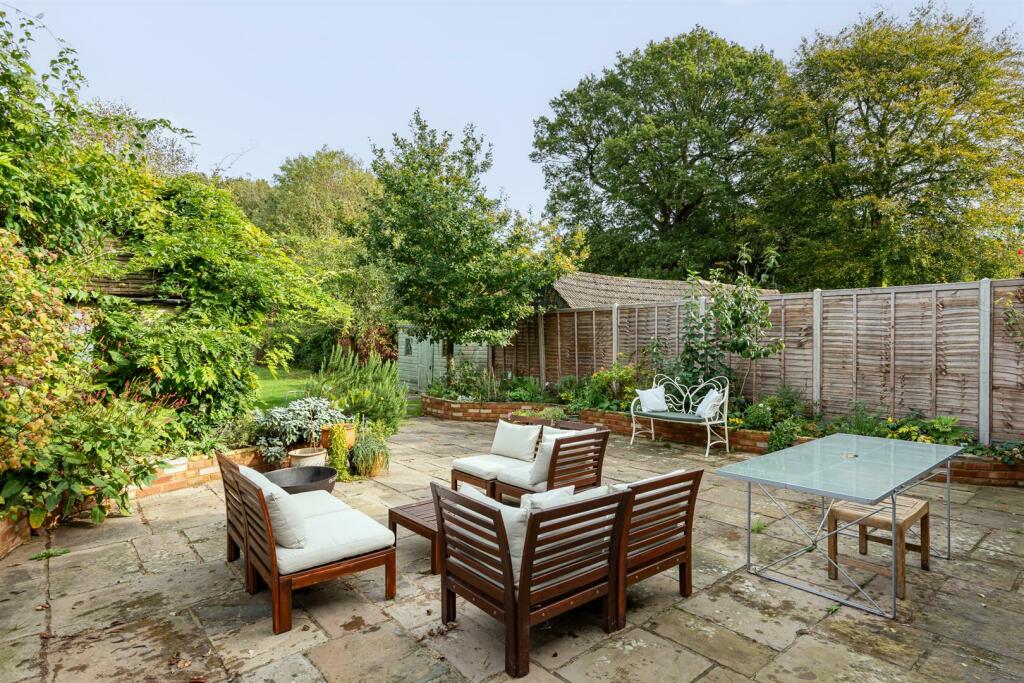 Additional image 16 of Pottersheath Road, Welwyn