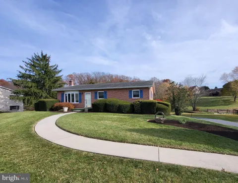 Primary image of 110 Jameslee Drive, Chambersburg, PA 17202
