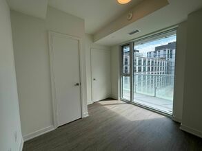 Additional image 5 of 715-425 Front St E