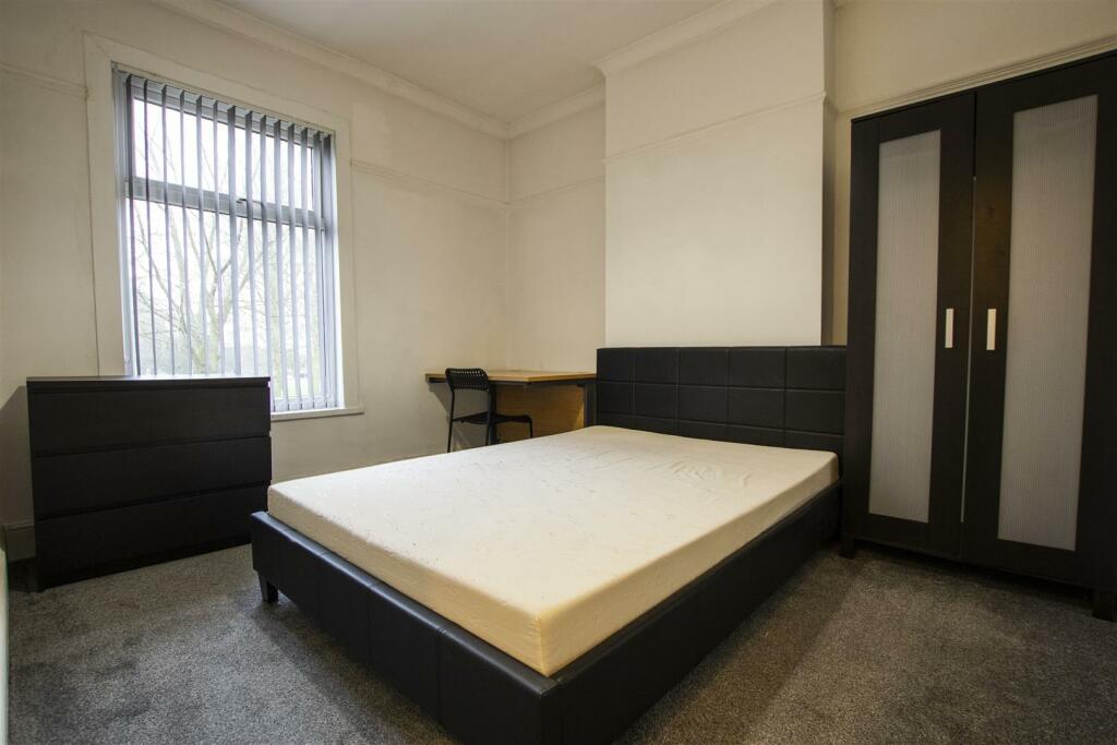 Additional image 8 of Warwards Lane, Birmingham