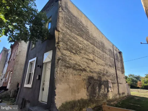 2318 N Beechwood Street, Philadelphia, PA 19132