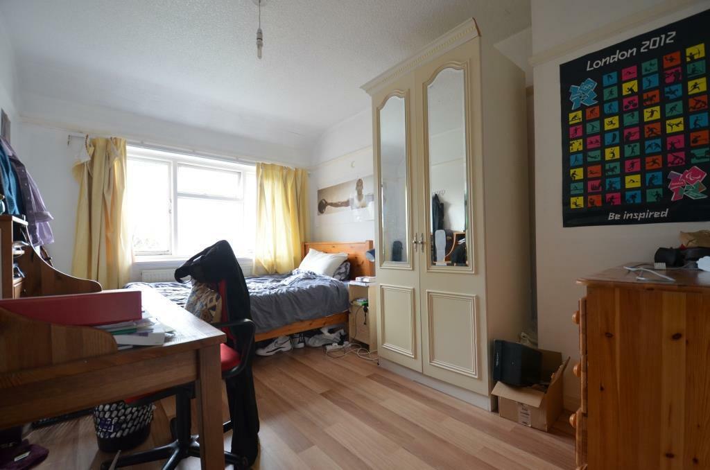 Additional image 4 of Poole Crescent, Harborne. 10mins walk to University of Birmingham