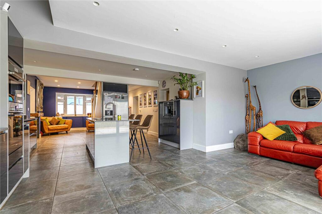 Additional image 4 of Hilltop, Redbourn, St. Albans, Hertfordshire, AL3