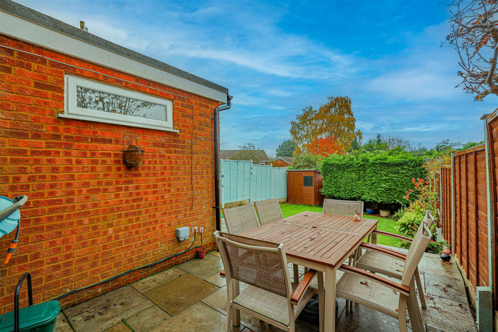 Additional image 30 of Broadstone Road, Harpenden, AL5