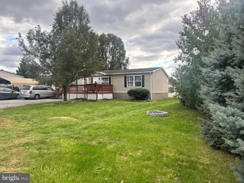 14 Travis Ave, Shippensburg, PA 17257