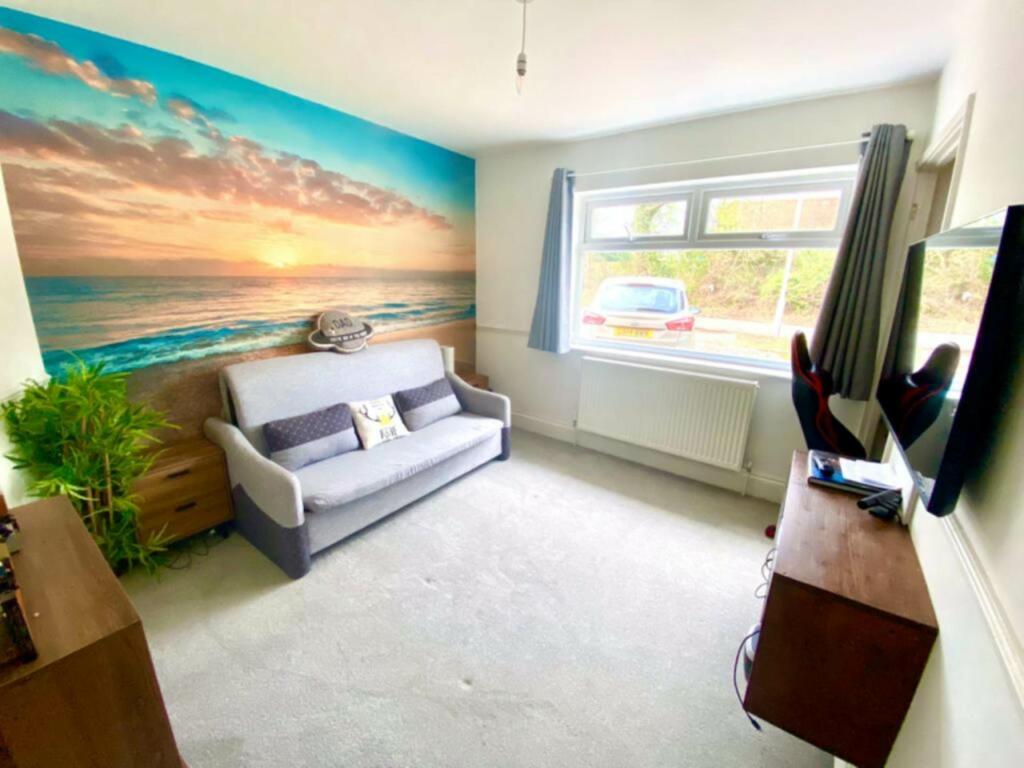 Additional image 8 of Pooleys Lane, Welham Green