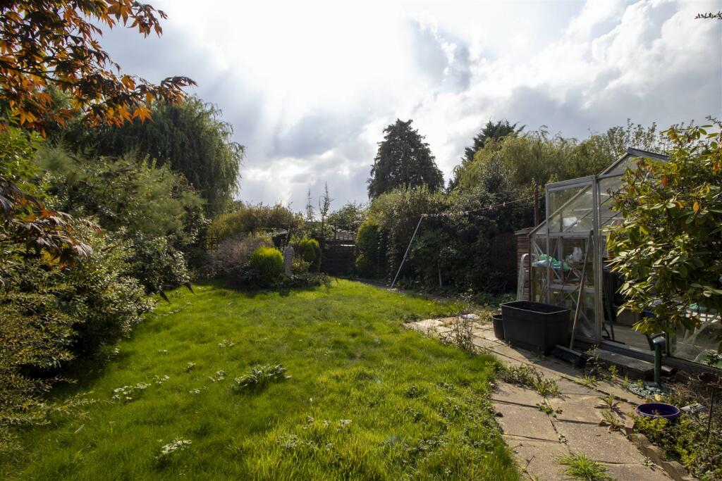 Additional image 15 of Pooleys Lane, Welham Green