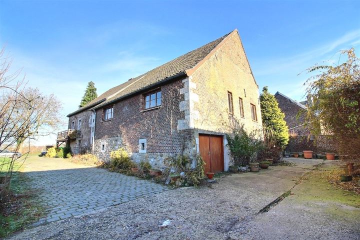 Additional image 2 of Xheneumont 10