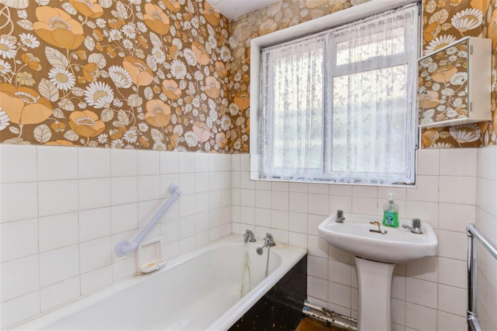 Additional image 8 of Robert Avenue, St. Albans, AL1 2QR