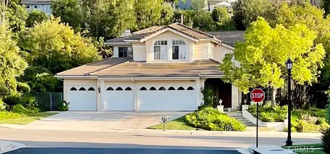 18500 Saint Moritz Drive, Tarzana, CA 91356