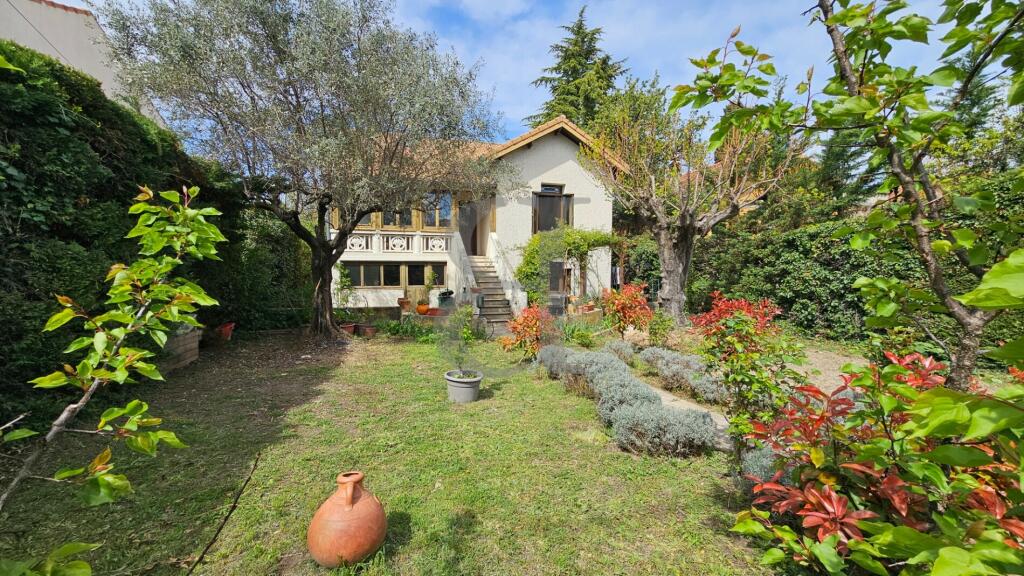 Additional image 2 of Valreas, Provence-Alpes-Cote d'Azur, 84600, France