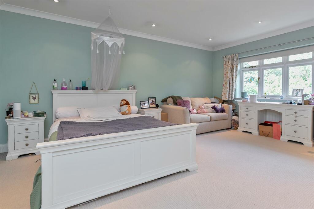 Additional image 14 of Homewood Road, St. Albans