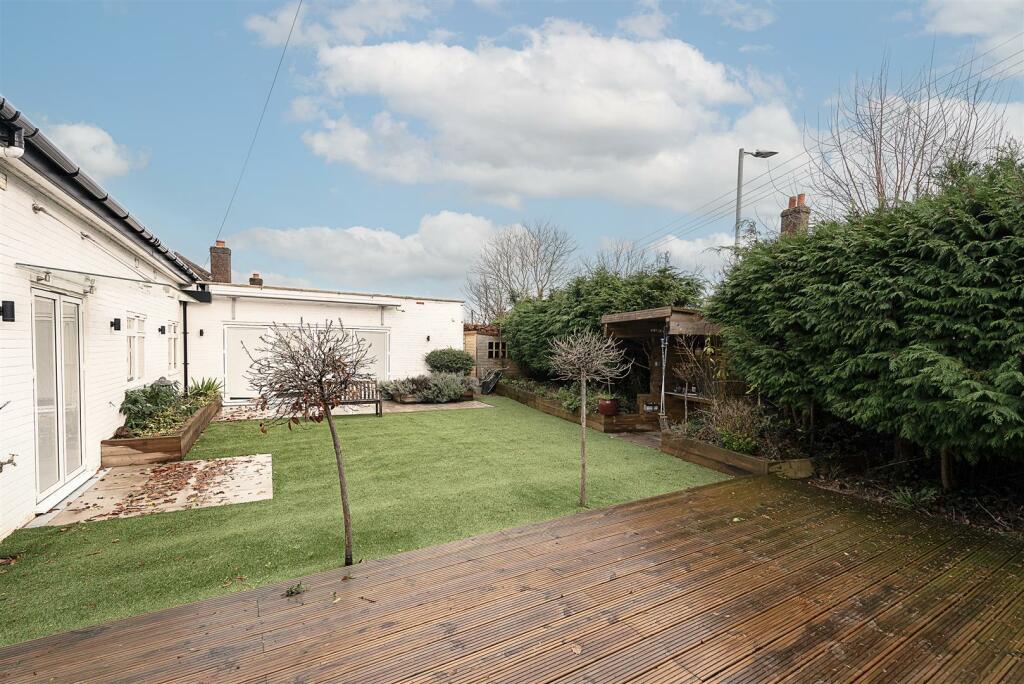 Additional image 21 of Burston Drive, Park Street, St. Albans