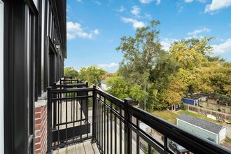 Additional image 4 of 100 Coxwell Ave