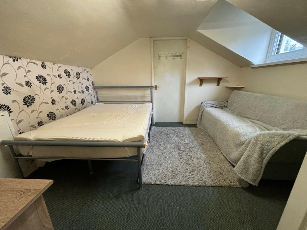 Additional image 3 of Monument Road