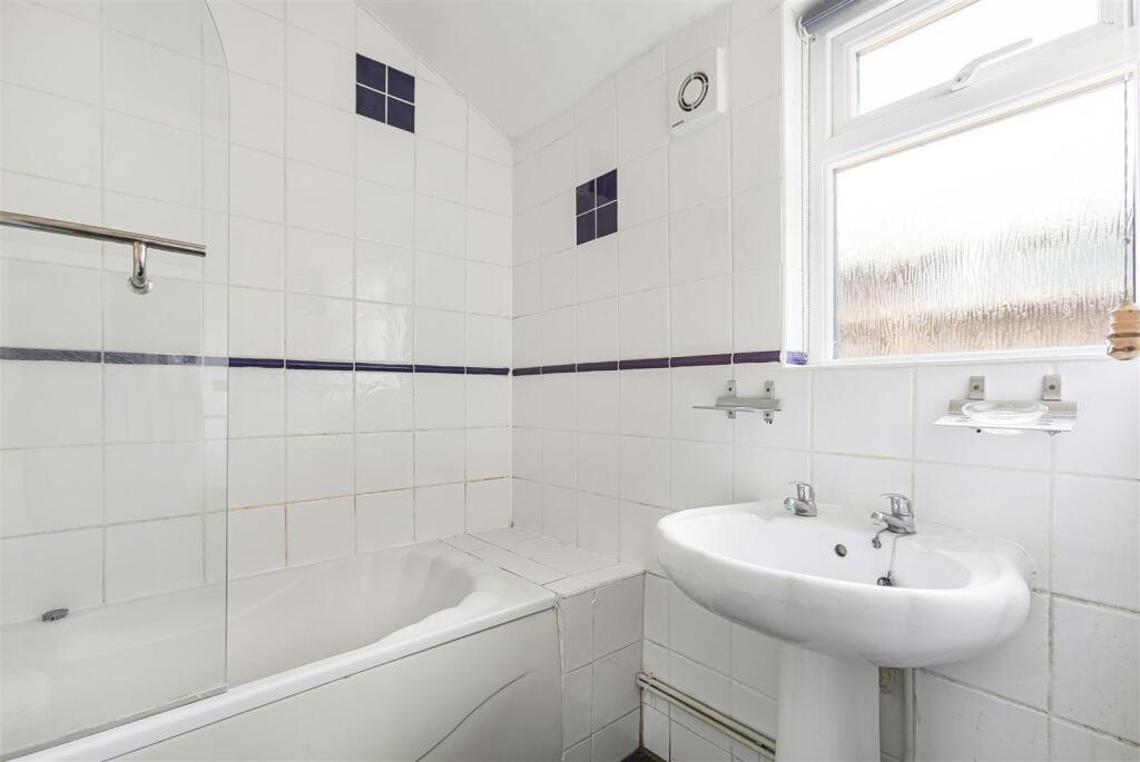 Additional image 10 of Station Road, Harpenden, AL5