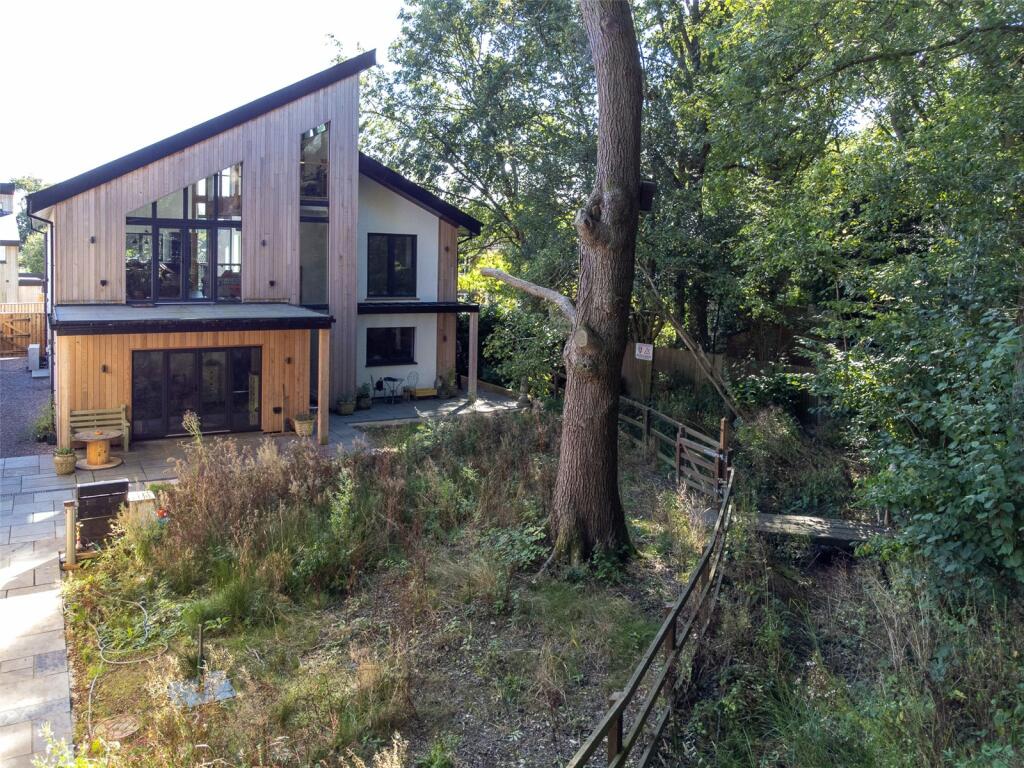 Additional image 24 of Park Street Lane, Park Street, St. Albans, Hertfordshire, AL2